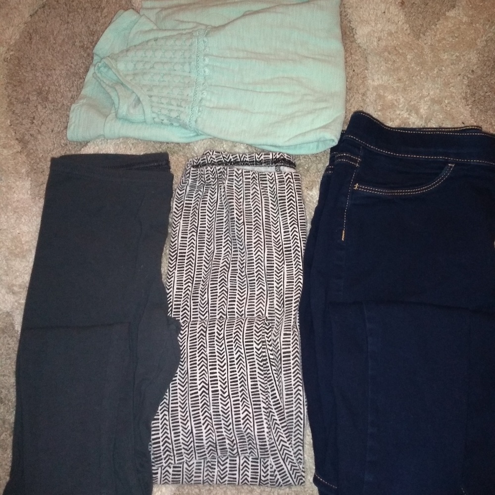 🛍️SALE: Old Navy 4 piece Bundle Size 14